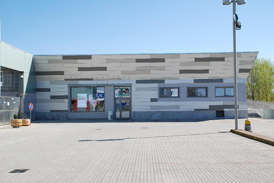 image 10 of Farmacia e ambulatori medici