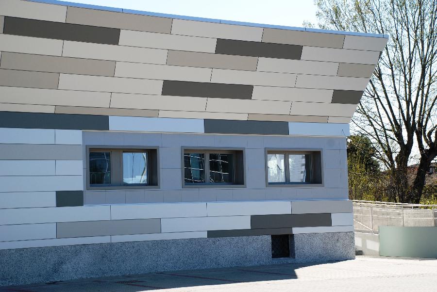 image 12 of Farmacia e ambulatori medici