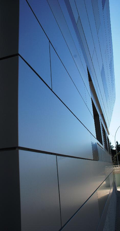 image 20 of Farmacia e ambulatori medici