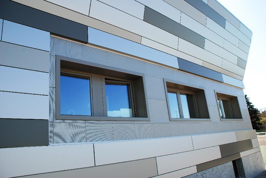 image 21 of Farmacia e ambulatori medici