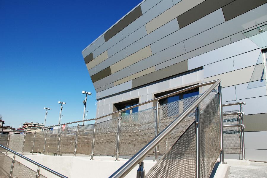 image 23 of Farmacia e ambulatori medici